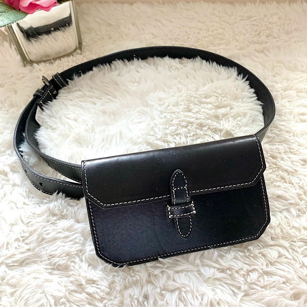 NEW Banana Republic Heritage Leather Belt Bag NWOT